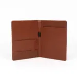 Bagtrainer - VisionBook A5 - Gemaakt uit hoogwaardig volnerfleer in de kleur tan, met een minimalistisch, functioneel en duurzaam design.